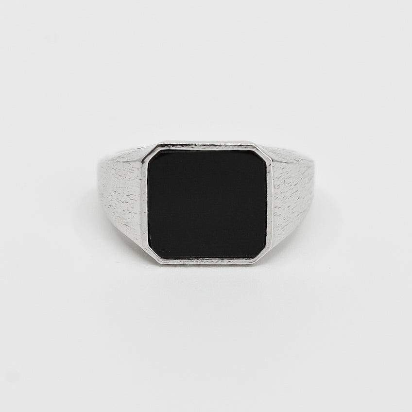 NOIR Ring