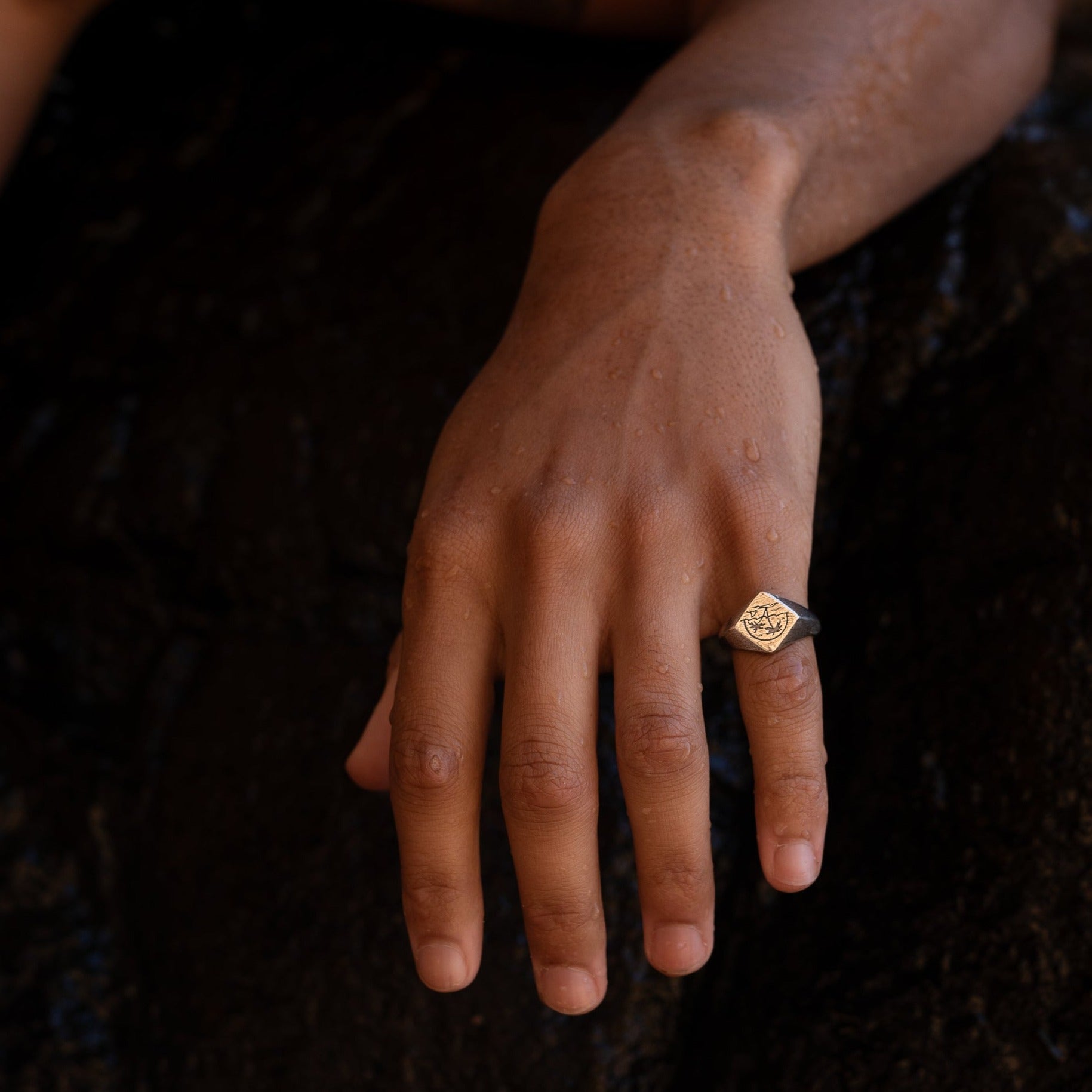 ISLAND Ring